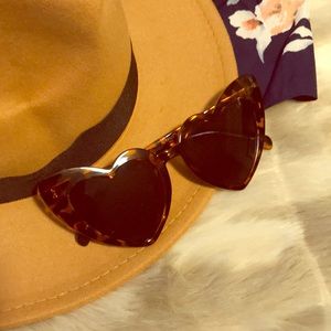 Heart shaped sunglasses 🕶